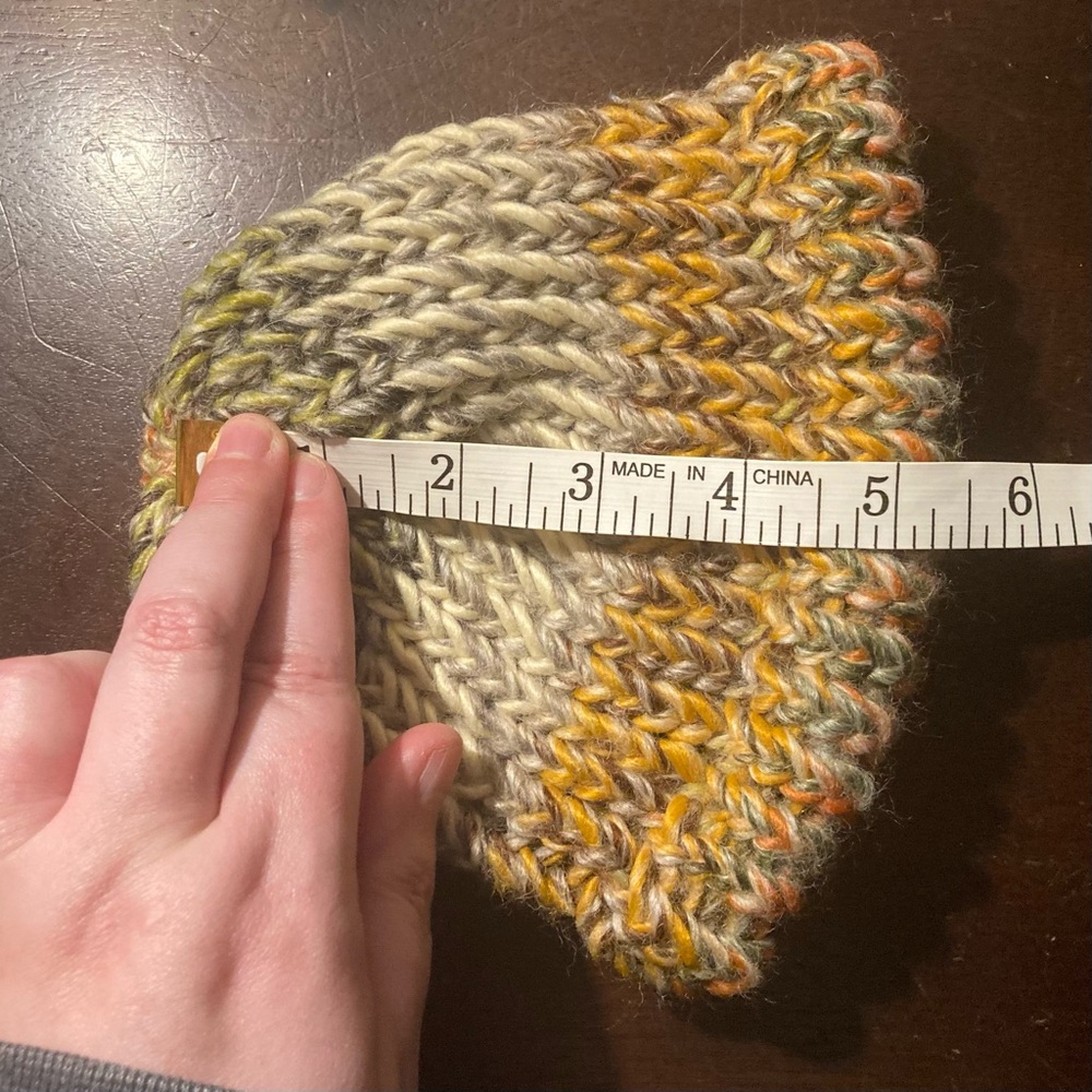 HANDMADE multicolor knit beanie for kids - Picture 4 of 4